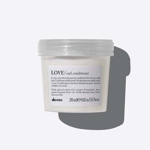 Davines-love-curl-conditioner-250 (2).jpg
