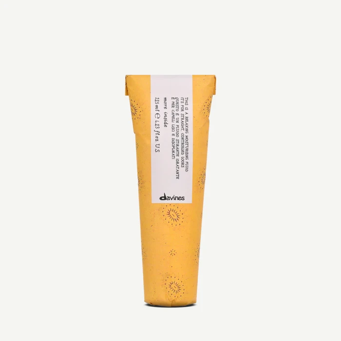 Davines Relaxing Moisturizing Fluid - Fluid do tworzenia efektu idealnie prostych włosów 125ml